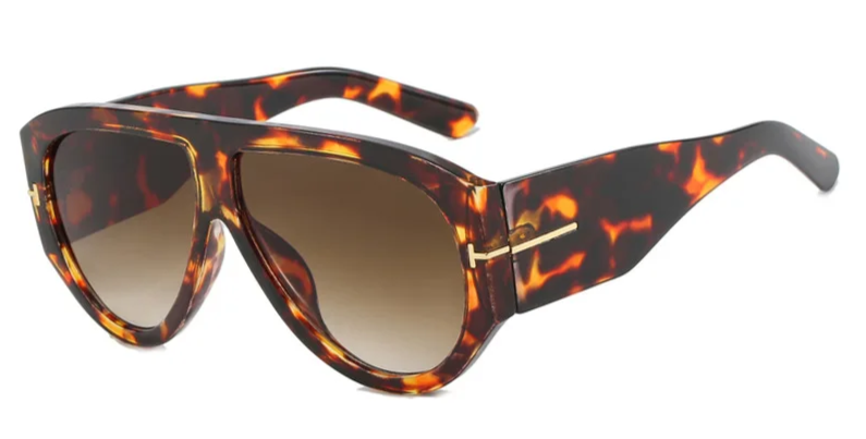 'Kara' Oval Sunglasses